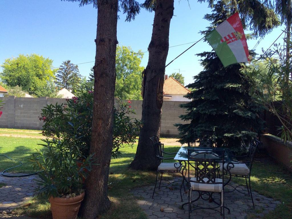 Kocsis Apartman Es Camping Mosonmagyaróvár 외부 사진